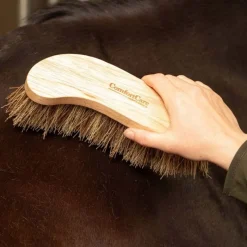 STABLE PRO Bouchon bois cheval ergonomique ComfortCare poils durs - Harry's Horse< Brosses Et Bouchons Cheval