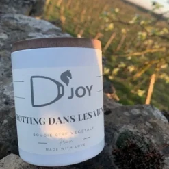 D'JOY Bougie équitation Trotting dans les vignes Classique -< Idées Cadeaux|Accessoires Lifestyle Équitation