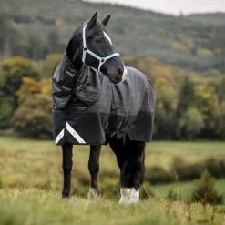 HORSEWARE Couverture extérieur cheval avec couvre-cou réfléchissante Amigo Reflectech Plus 50g -< Couvertures D'Extérieur Cheval