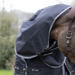 PRO-CONFORT HORSEWEAR Couvre-cou cheval Muze 200g -< Couvre-Cou Cheval