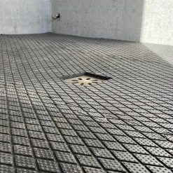 IDS Dalle Clip Super en caouthouc pour douche écurie cheval -< Tapis De Sols Box Et Écurie