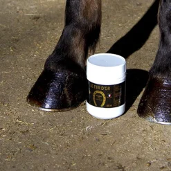 GAMME DU MARECHAL Onguent à l'huile de cade Le Fer d'Or - Gamme du Maréchal< Goudron Sabot|Huile De Cade Cheval