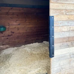 IDS Protection d'angle Protector en caouthouc pour box cheval -< Matériel De Prairie|Porte De Box Et Accessoires