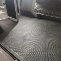 IDS Revêtement de sol 10T en caoutchouc pour les allées écurie, vans et camions cheval -< Tapis De Sols Box Et Écurie