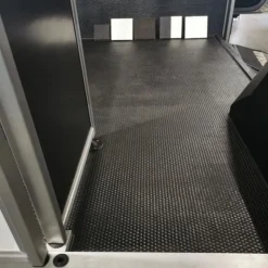 IDS Revêtement de sol 10T en caoutchouc pour les allées écurie, vans et camions cheval -< Tapis De Sols Box Et Écurie