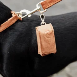 KENTUCKY DOGWEAR Sac à crottes chien carré de poche Velvet -< Colliers Et Laisses Pour Chien