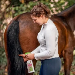 PARISOL Spray lustrant démêlant cheval 500 ml Star Finish - Bense & Eicke< Lustrant Démêlant Pour Chevaux