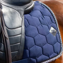 OXXER Tapis de dressage Monogramme noir -< Tapis De Dressage