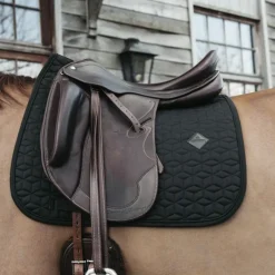 KENTUCKY HORSEWEAR Tapis de selle cheval Classic - Kentucky< Tapis De Dressage|Tapis De Selle Classiques