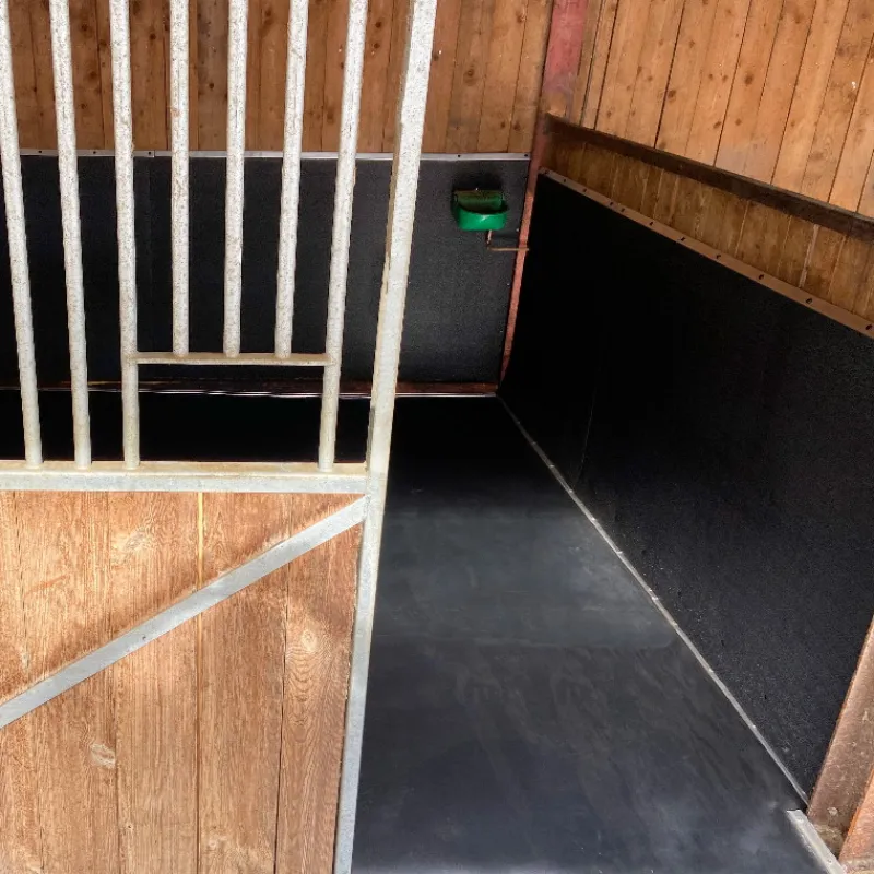 IDS Tapis EVA Protect murs box cheval -< Tapis De Sols Box Et Écurie